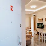 Matteo's * Velipoje